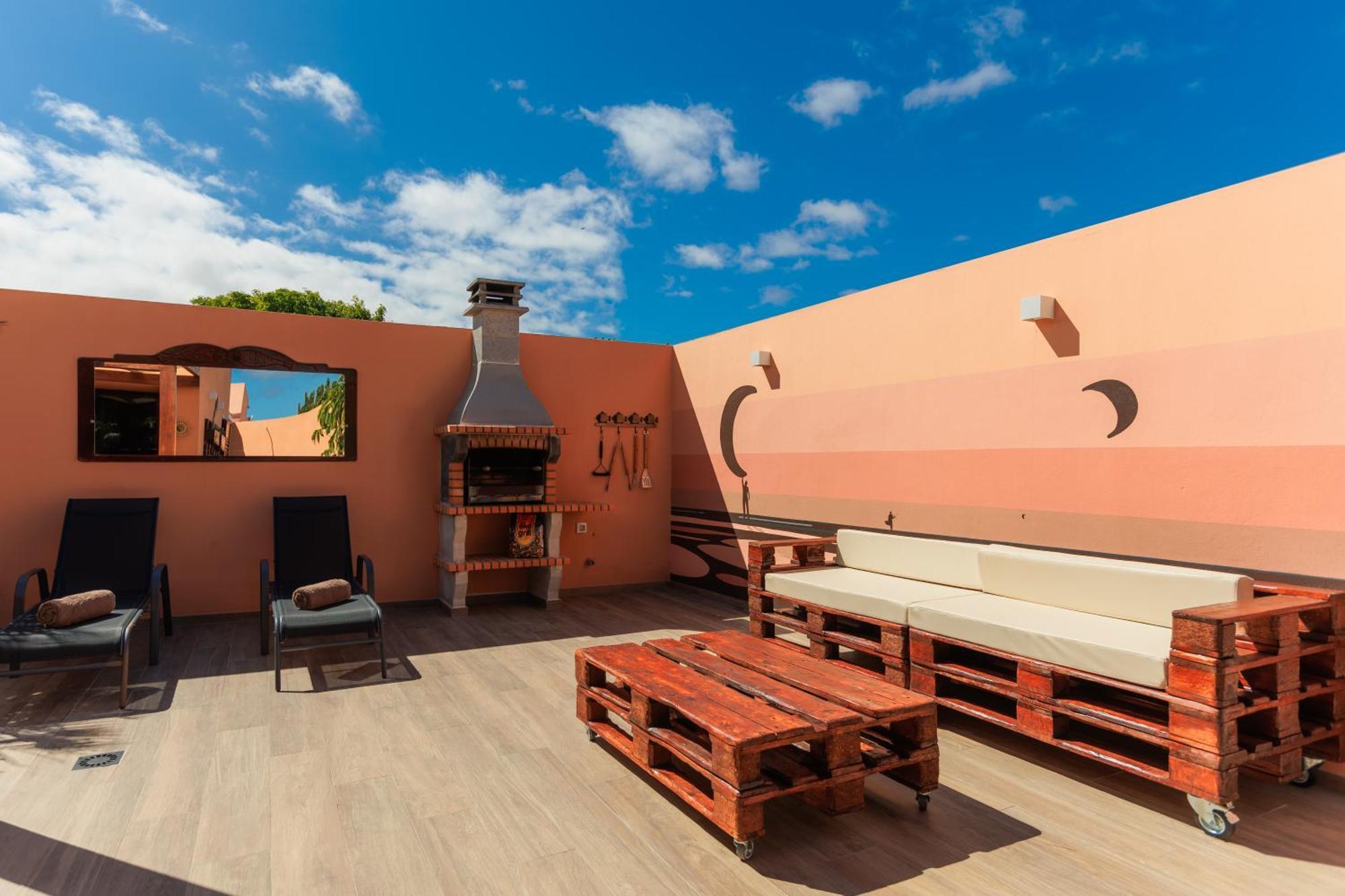 Villa Jacuzzi & Barbecue La Oliva Bagian luar foto