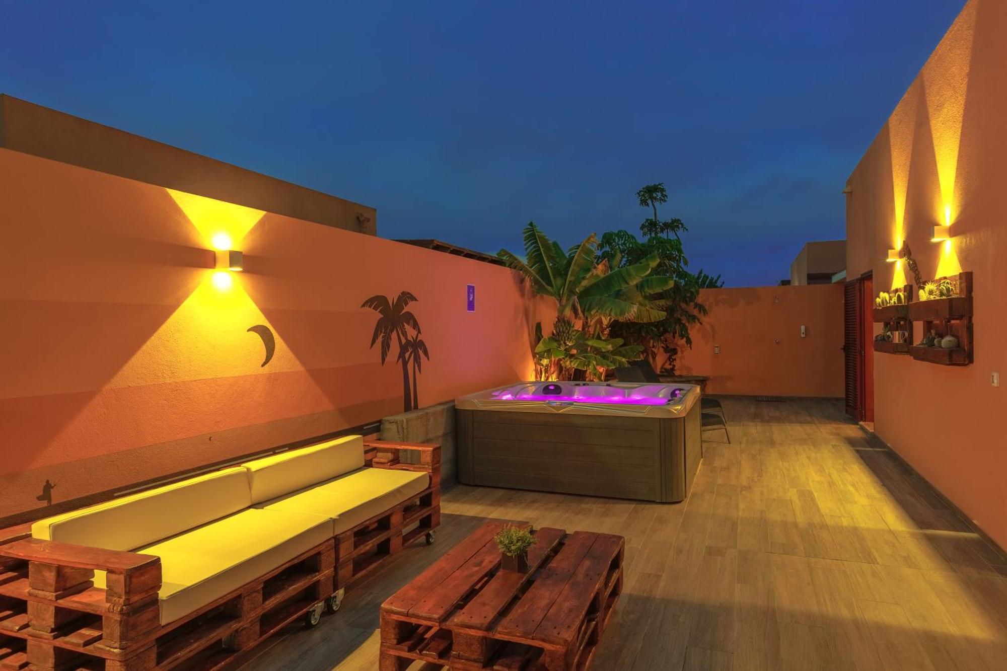Villa Jacuzzi & Barbecue La Oliva Bagian luar foto